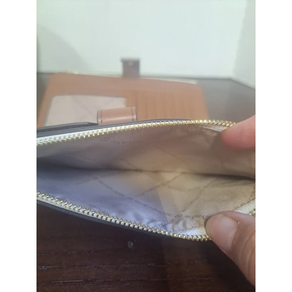 Michael Kors Jet Set Wristlet Vanilla With Signature Logo 35F8GTVWOB